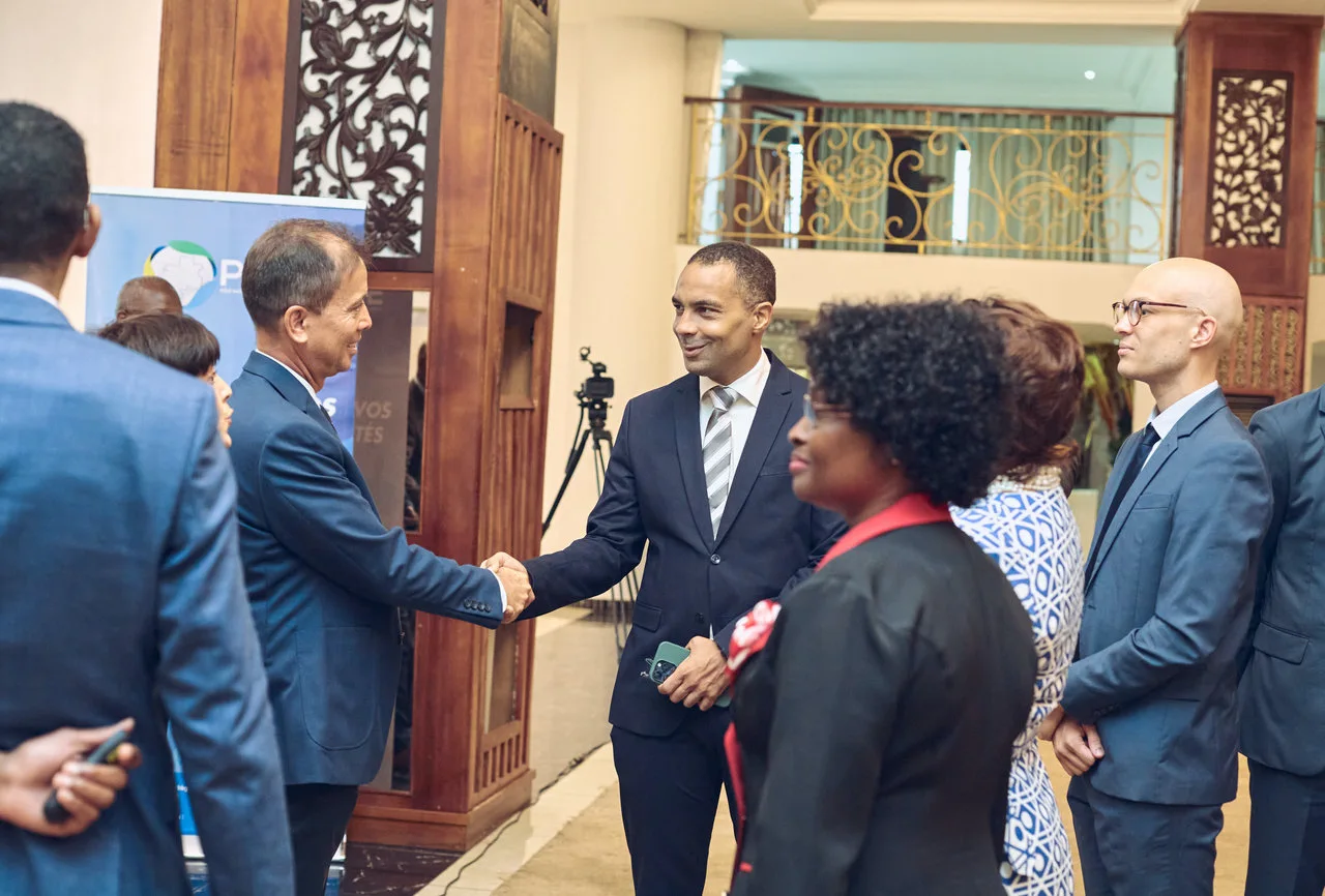 Lancement Officiel de l'Initiative Jeunesse Autonome : Une Nouvelle Ère pour l'Emploi des Jeunes au Gabon — photographie 1