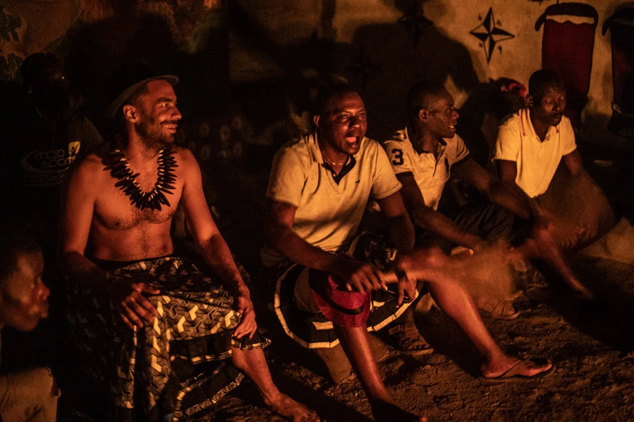 Mikumu Village : Un Carrefour de Tradition et d'Innovation au plein coeur d'Akanda — photographie 8