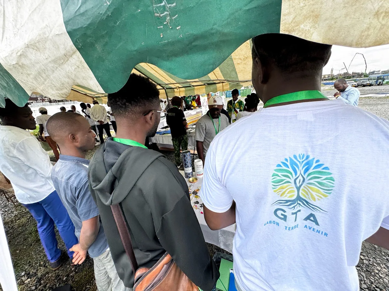 Salon du Savoir 2025 : ONG GTA, engagé dans le développement durable et le recyclage du plastique au Gabon — photographie 5