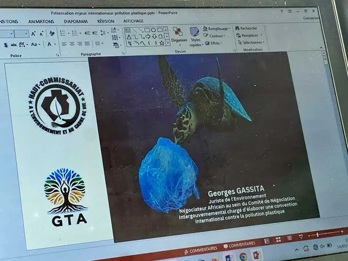 Collaboration Écologique : Haut-Commissariat à l’Environnement et Ndossi Village dans la Bataille contre le Plastique — photographie 6