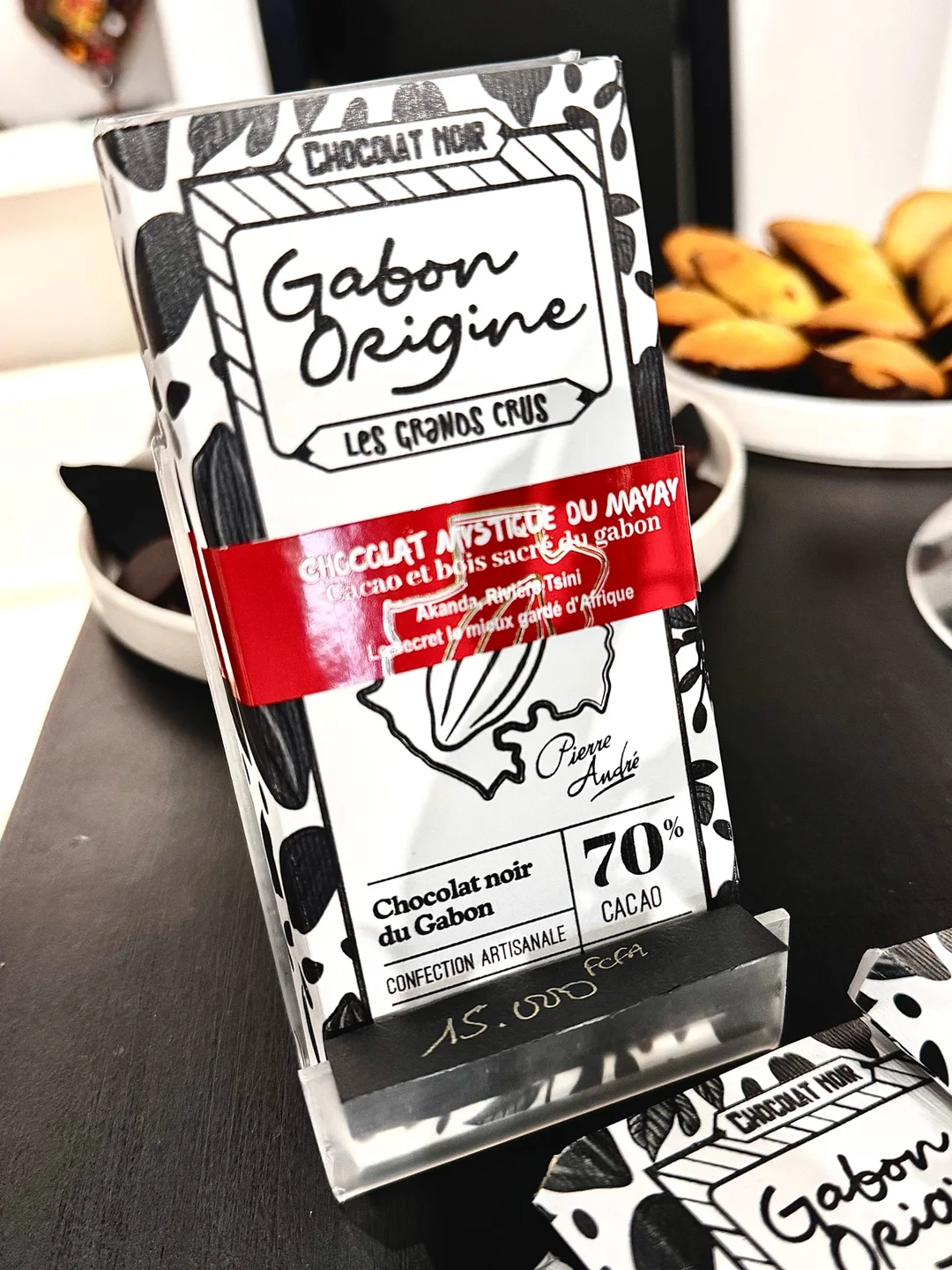 Tablettes de chocolat Gabon Origine présentées ensemble